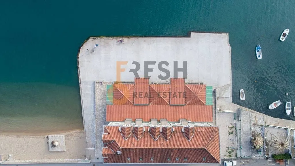 Sale, office space, 800m², Herceg Novi, Crna Gora
