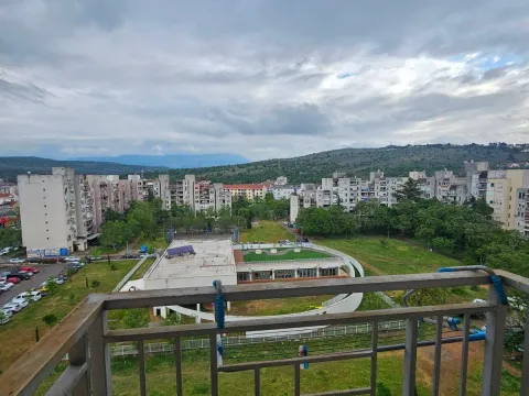 Prodaja, jednosoban stan, 52m², Blok 6, Podgorica - image 12