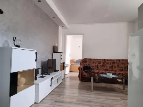 Prodaja, jednosoban stan, 30m², Socijalno, Novi Sad Sve Podlokacije - image 2