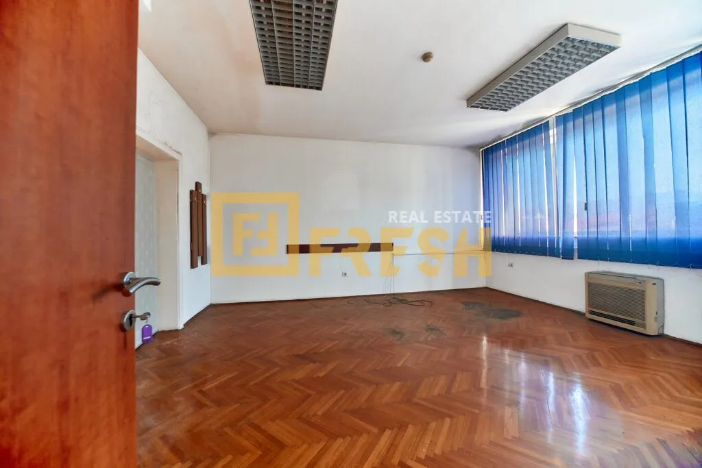Rent, office space, 345m², Centar, Podgorica