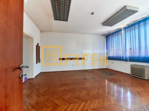 Rent, office space, 345m², Centar, Podgorica - image 18