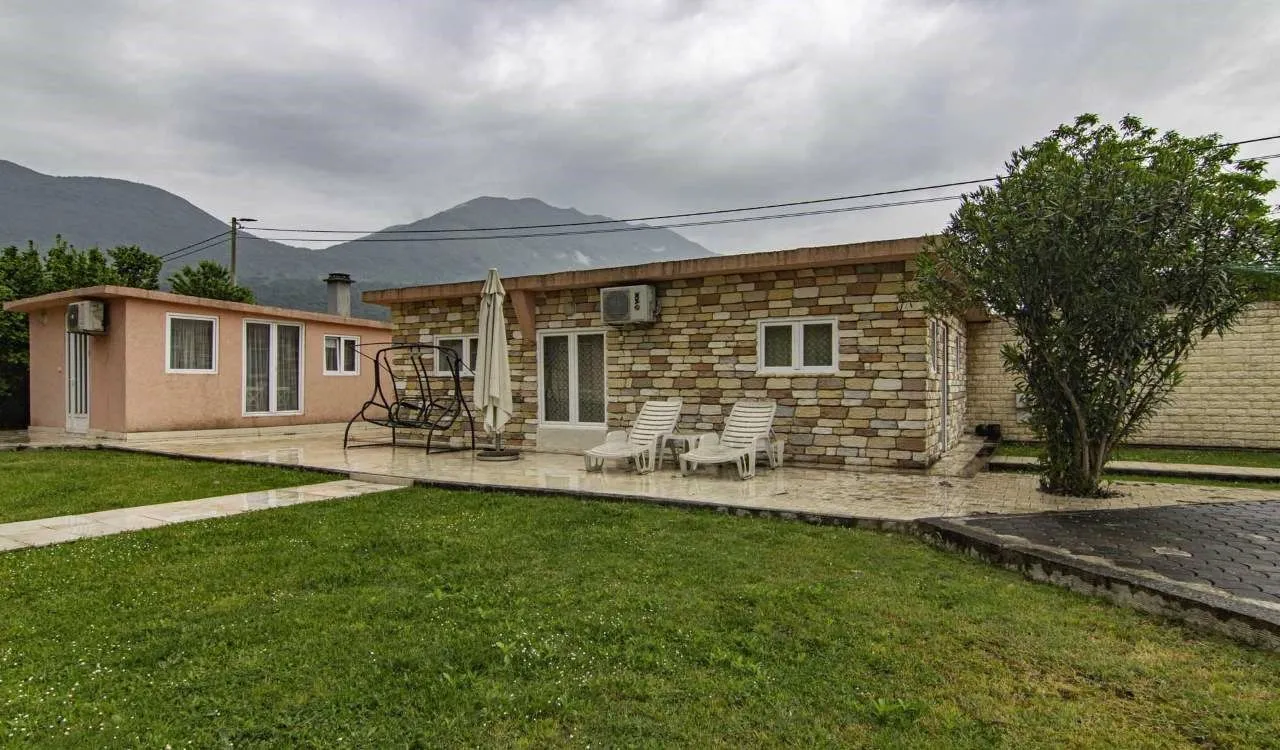 Prodaja, kuća, 400m², Danilovgrad, Crna Gora