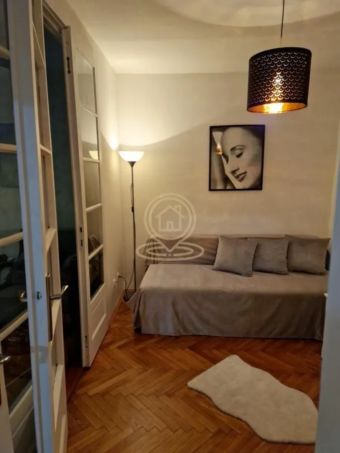 Rent, three bedroom apartment, 75m², Vračar Sve Podlokacije, Beograd