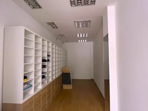 Rent, office space, 84m², Preko Morače, Podgorica - image 3