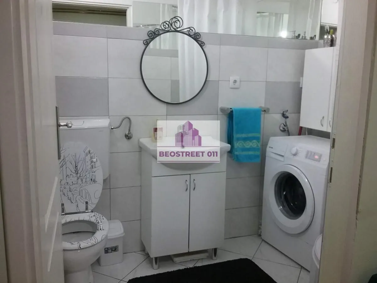Prodaja, dvosoban stan, 73m², Senjak, Beograd