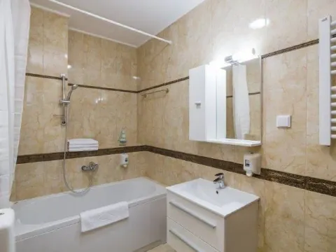 Prodaja, stan, 107m², Bečići, Budva - image 8