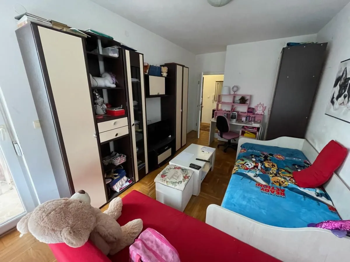 Prodaja, trosoban stan, 81m², Petrovaradin, Novi Sad