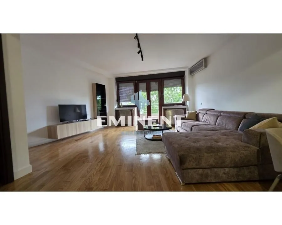 Rent, three bedroom apartment, 111m², Neimar, Vračar Sve Podlokacije
