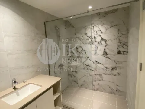 Izdavanje, trosoban stan, 121m², Savski Venac, Beograd - image 18