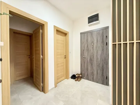 Prodaja, dvosoban stan, 65m², Zabjelo, Podgorica - image 10