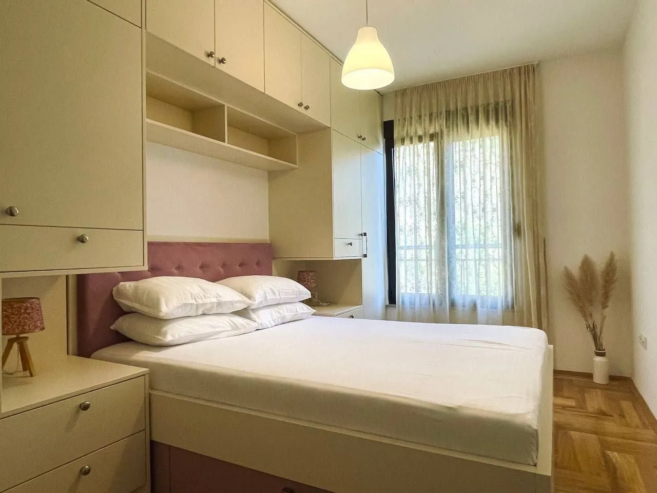 Rent, one bedroom apartment, 48m², Bečići, Budva