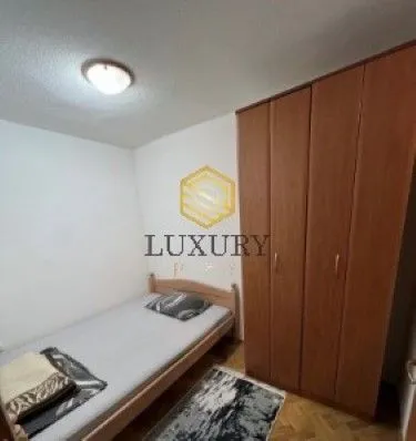 Rent, one bedroom apartment, 40m², Blok 5, Podgorica
