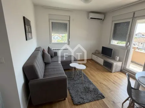 Rent, two bedroom apartment, 38m², Ledine, Beograd - image 4