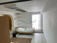 Izdavanje, petosoban stan, 150m², Centar, Budva - image 7