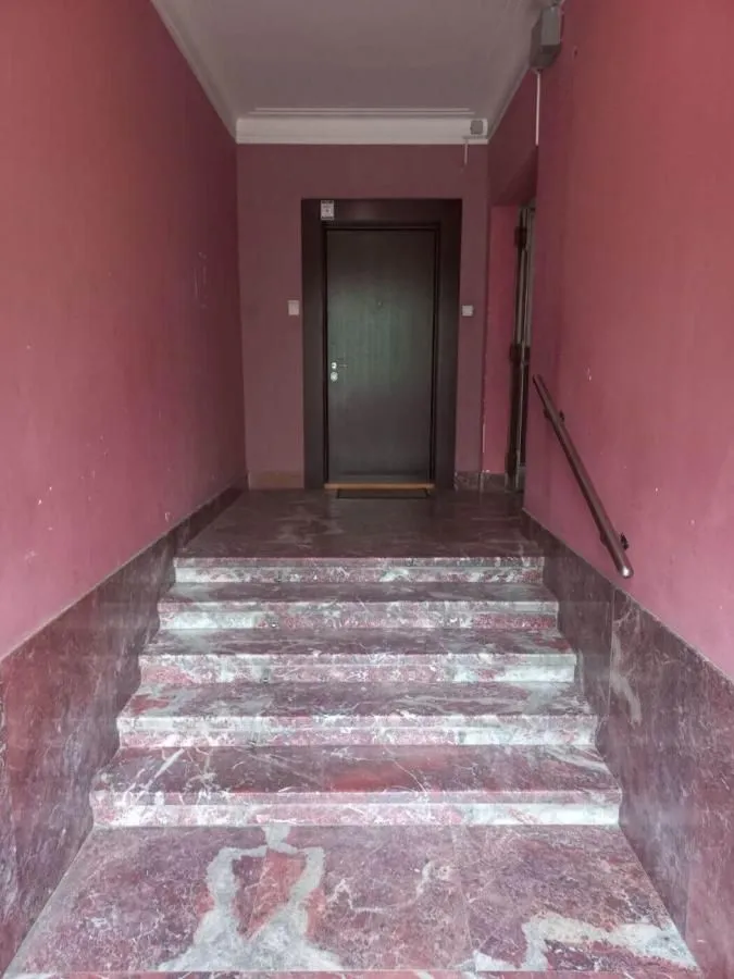 Izdavanje, četvorosoban stan, 112m², Kalenić Pijaca, Vračar Sve Podlokacije