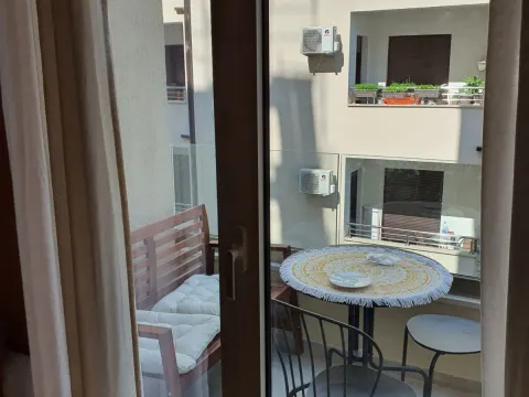 Rent, one bedroom apartment, 29m², Bečići, Budva - image 4