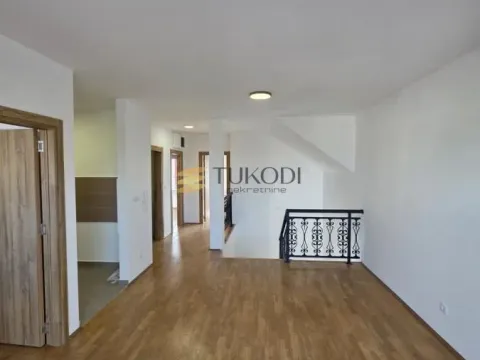 Prodaja, trosoban stan, 80m², Mišeluk, Petrovaradin - image 5
