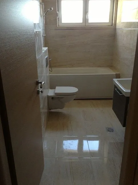 Prodaja, trosoban stan, 108m², Dobrota, Kotor