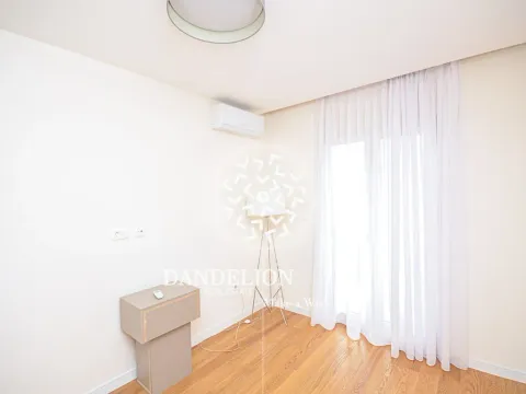 Izdavanje, dvosoban stan, 108m², Central Point, Podgorica - image 25