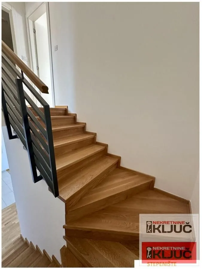 Prodaja, četvorosoban stan, 113m², Telep, Novi Sad Sve Podlokacije
