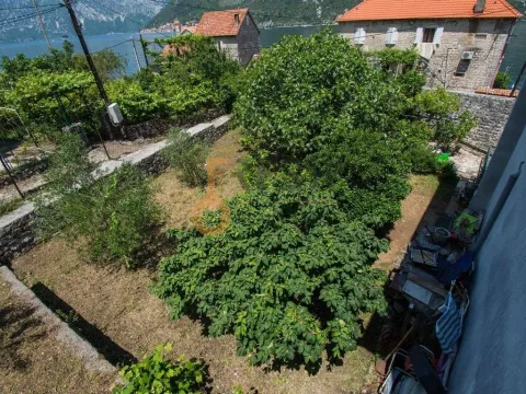 Sale, house, Kotor, Crna Gora - image 18