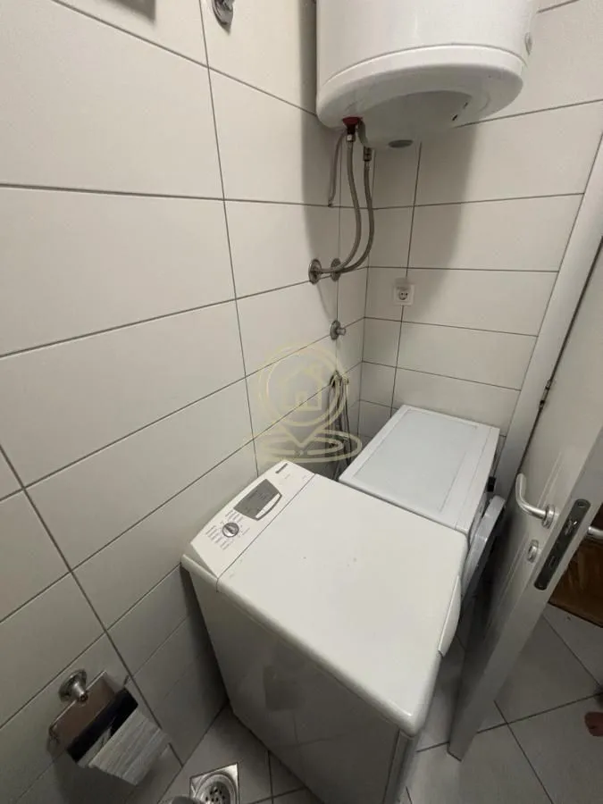 Izdavanje, trosoban stan, 56m², Podbara, Novi Sad Sve Podlokacije