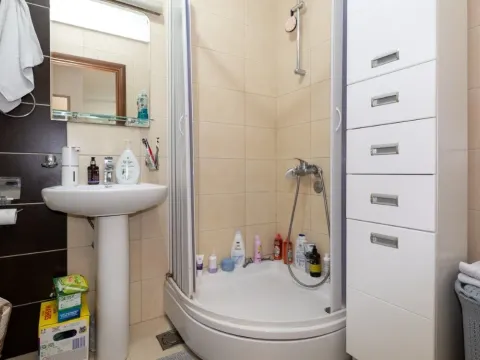 Rent, one bedroom apartment, 45m², Stari Aerodrom, Podgorica - image 7