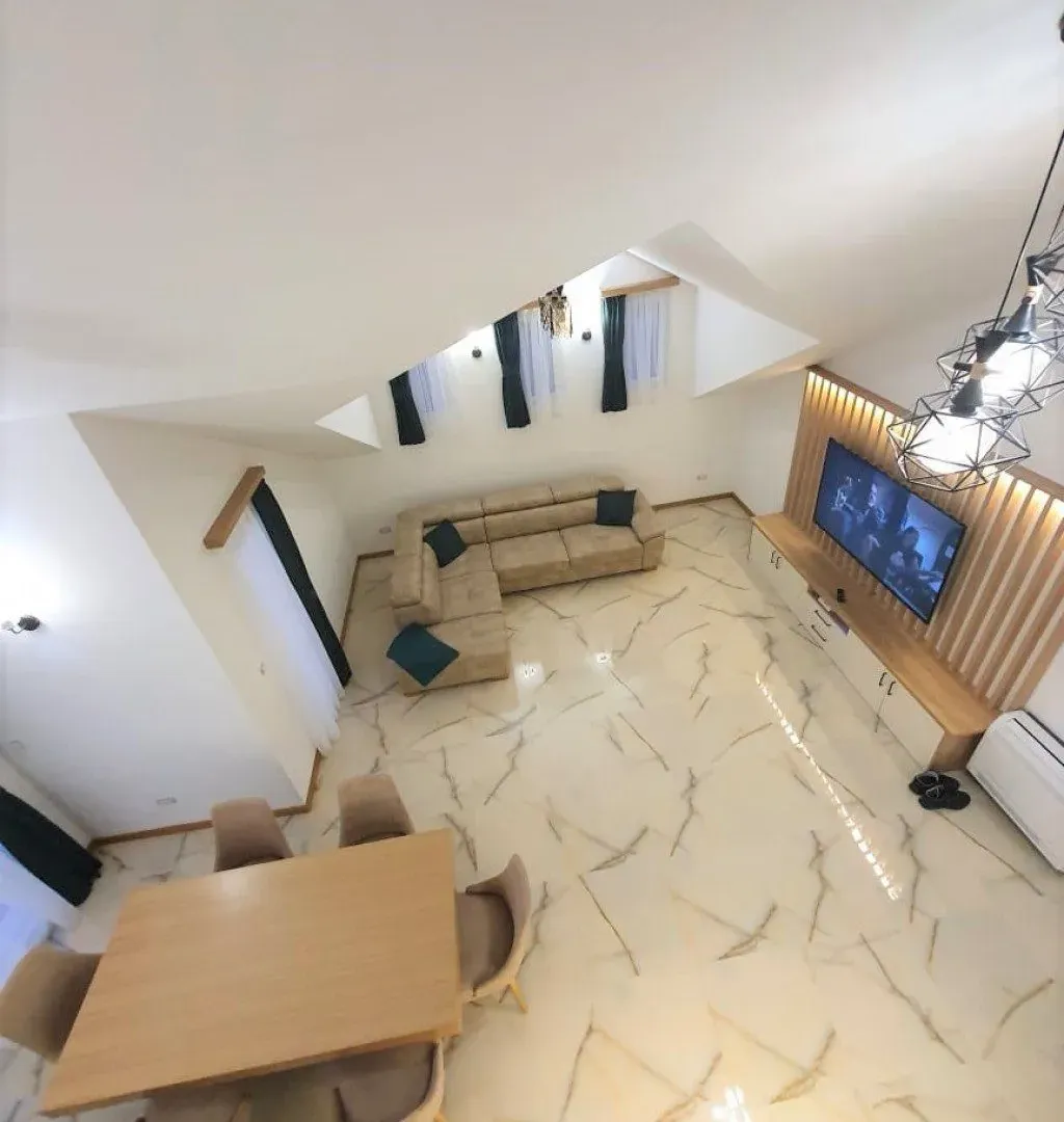 Rent, three bedroom apartment, 99m², Centar, Tivat