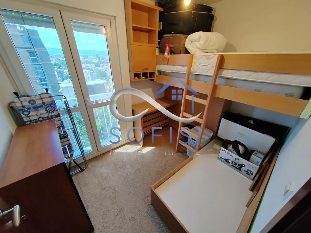 Izdavanje, trosoban stan, 67m², Kej, Novi Sad Sve Podlokacije