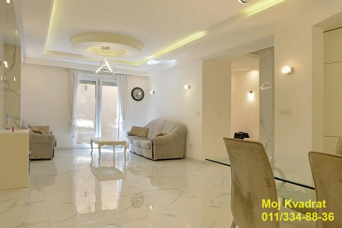 Prodaja, trosoban stan, 80m², Savski Venac, Beograd