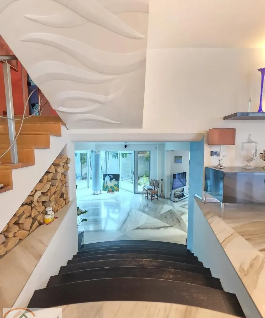 Sale, house, 400m², Denkova Basta, Zvezdara Sve Podlokacije