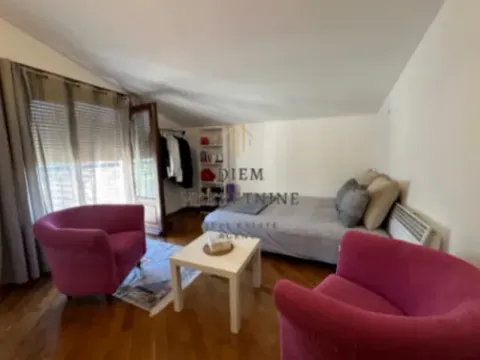 Izdavanje, kuća, 270m², Masline, Podgorica - image 10