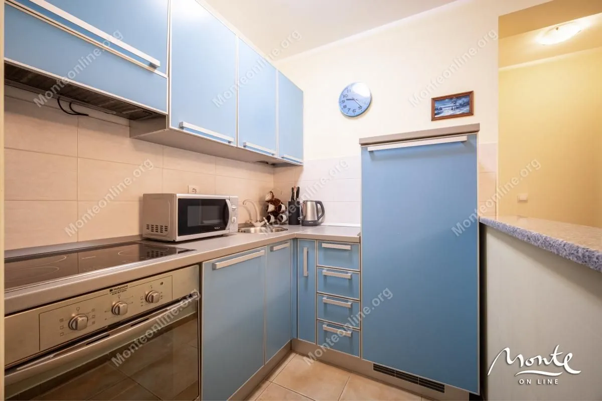 Prodaja, dvosoban stan, 55m², Bečići, Budva