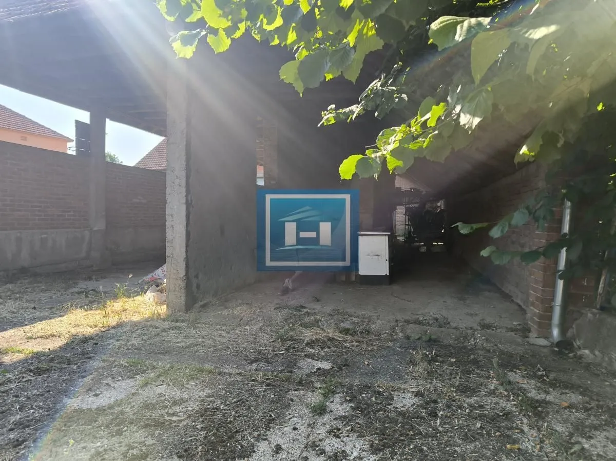 Prodaja, kuća, 824m², Brestovo, Despotovac