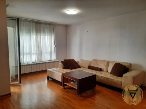 Izdavanje, trosoban stan, 76m2, Đeram Pijaca, Beograd Izdavanje, trosoban stan, 76m2, Đeram Pijaca, Beograd