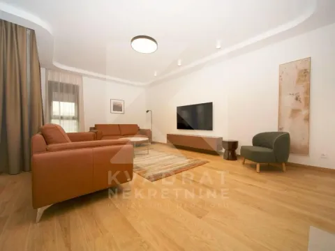 Izdavanje, trosoban stan, 104m², City Kvart, Podgorica - image 3