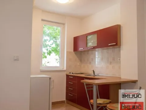 Izdavanje, garsonjera, 26m², Bulevar Oslobodjenja, Novi Sad Sve Podlokacije - image 3