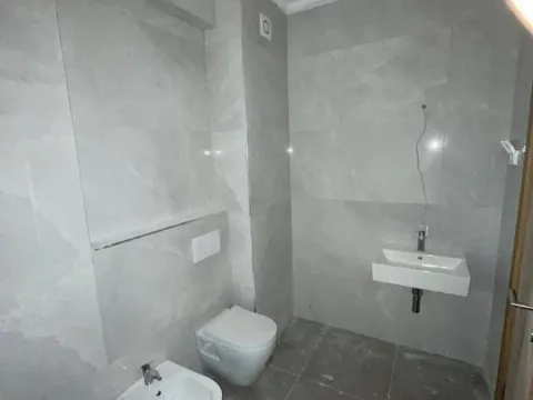 Prodaja, dvosoban stan, 80m², Pobrežje, Podgorica - image 12