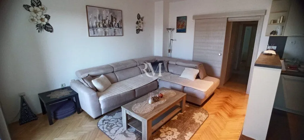 Izdavanje, dvosoban stan, 60m², Pod Kuk, Tivat