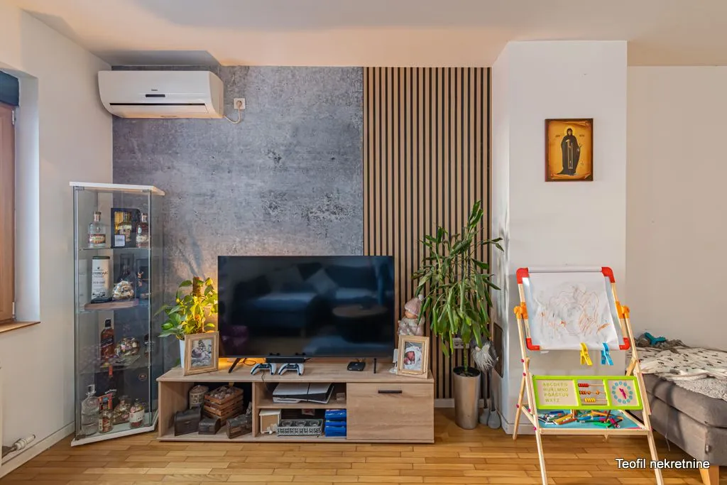 Sale, three bedroom apartment, 75m², Zemun Sve Podlokacije, Beograd