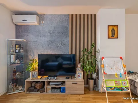 Sale, three bedroom apartment, 75m², Zemun Sve Podlokacije, Beograd - image 5