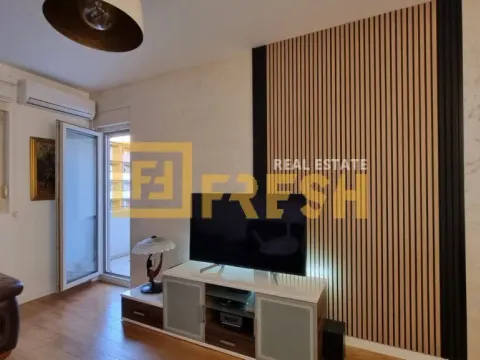 Izdavanje, jednosoban stan, 48m², City Kvart, Podgorica - image 9
