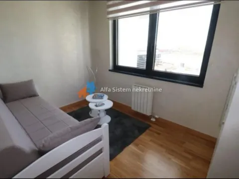 Rent, four bedroom apartment, 90m², Savski Venac, Beograd - image 13
