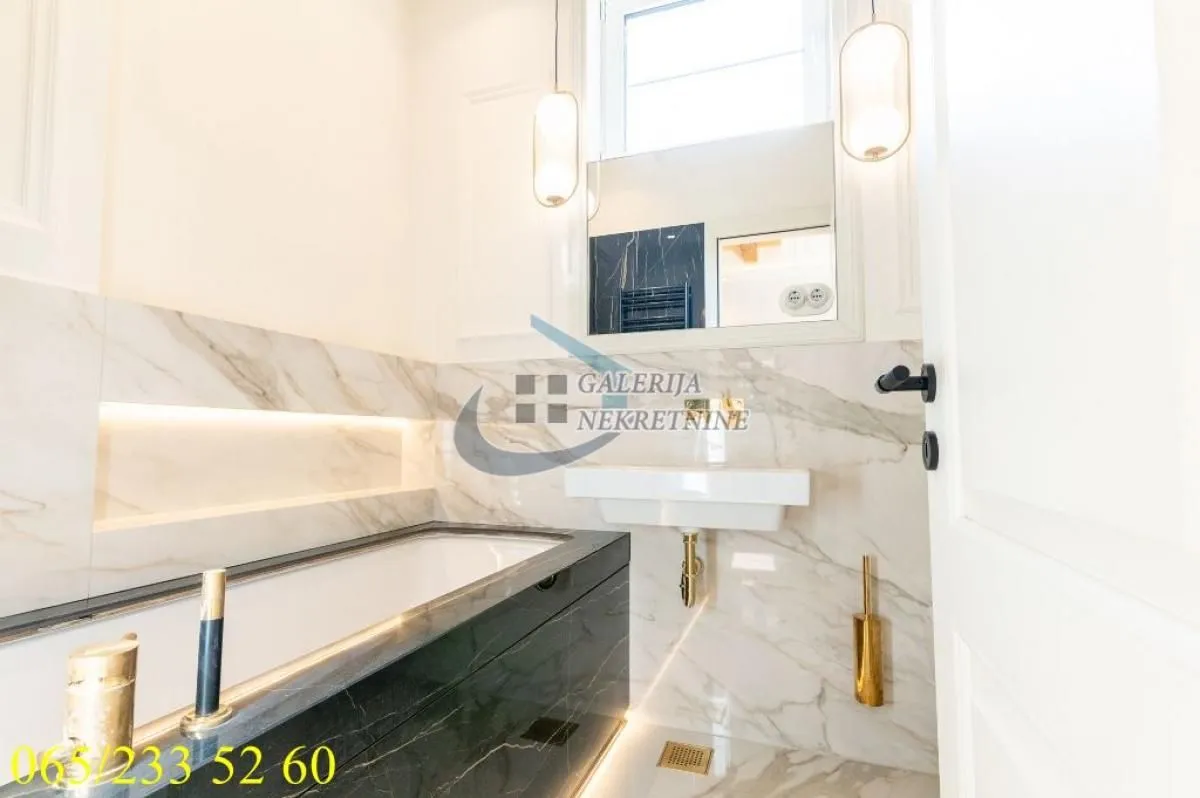 Sale, four bedroom apartment, 130m², Voždovac Sve Podlokacije, Beograd