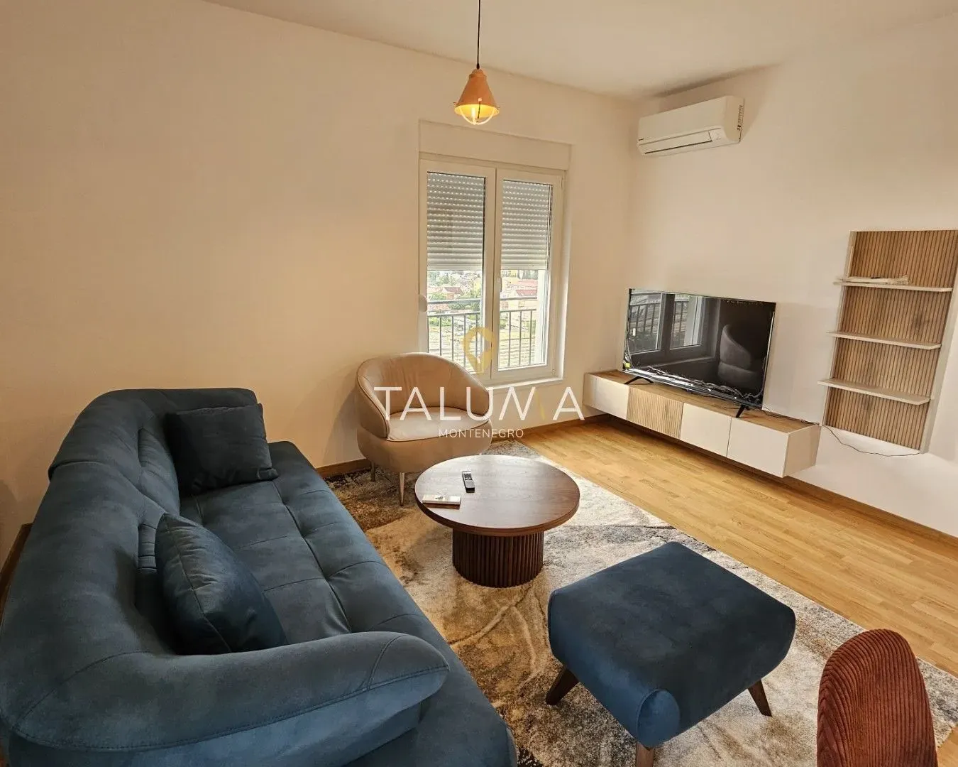 Izdavanje, dvosoban stan, 65m², Stari Aerodrom, Podgorica