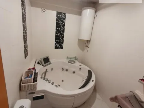 Sale, four bedroom apartment, 134m², Bulevar Oslobodjenja, Novi Sad Sve Podlokacije - image 9