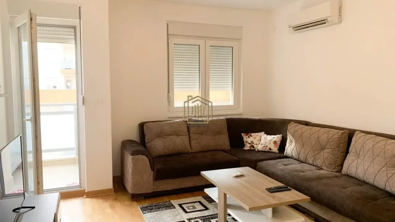 Izdavanje, jednosoban stan, 45m², City Kej, Podgorica