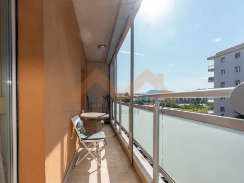 Izdavanje, jednosoban stan, 53m², City Kvart, Podgorica - image 10