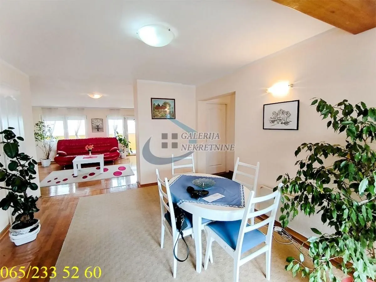 Izdavanje, trosoban stan, 85m², Vračar Hram, Vračar Sve Podlokacije