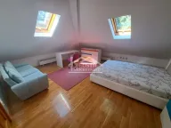 Izdavanje, kuća, 154m², Savski Venac, Beograd - image 16